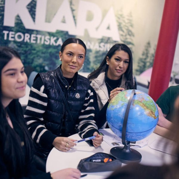 Elever umgas i skolans gemensamma lokaler