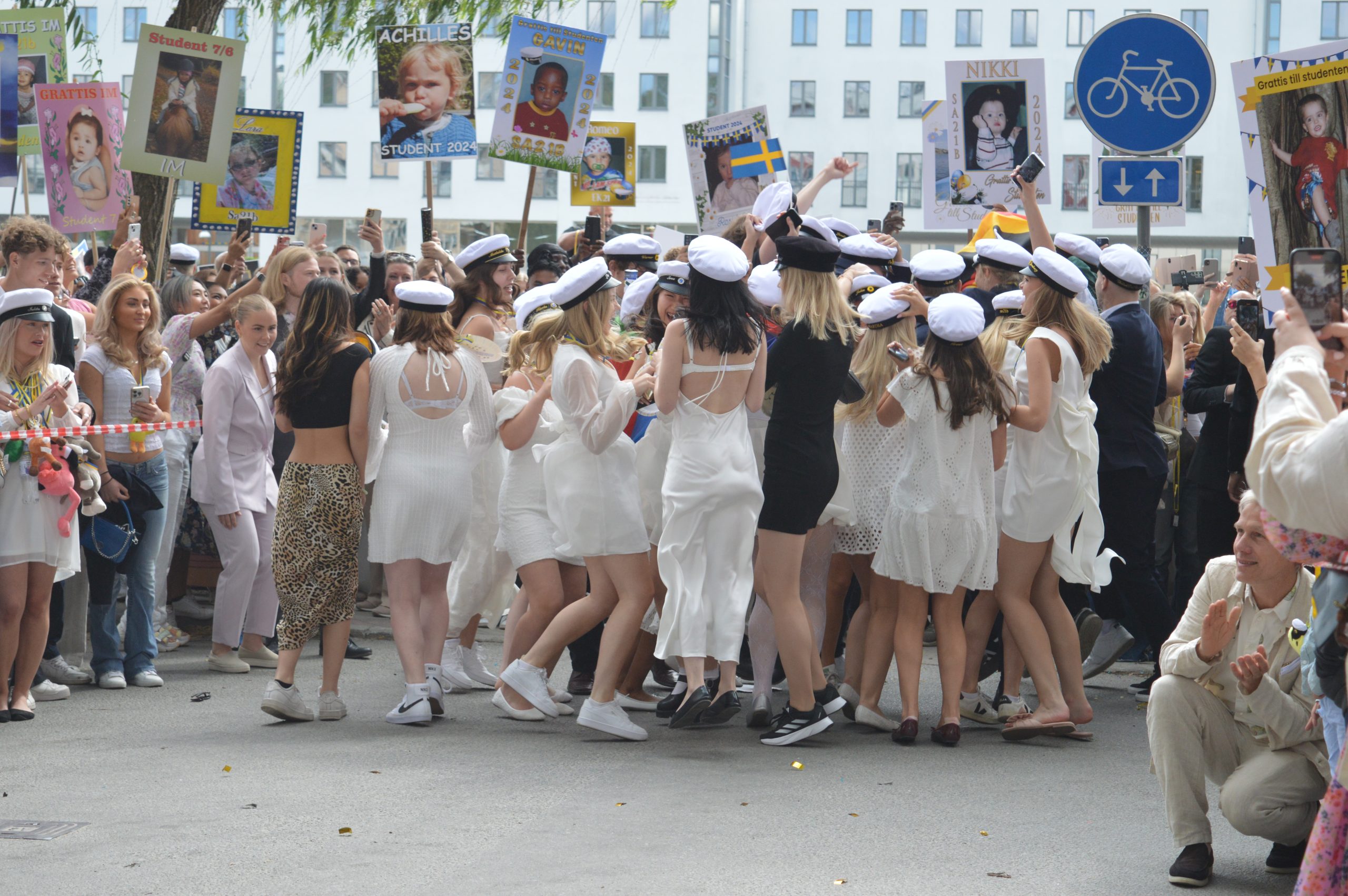 Studenter pa ett utspring.
