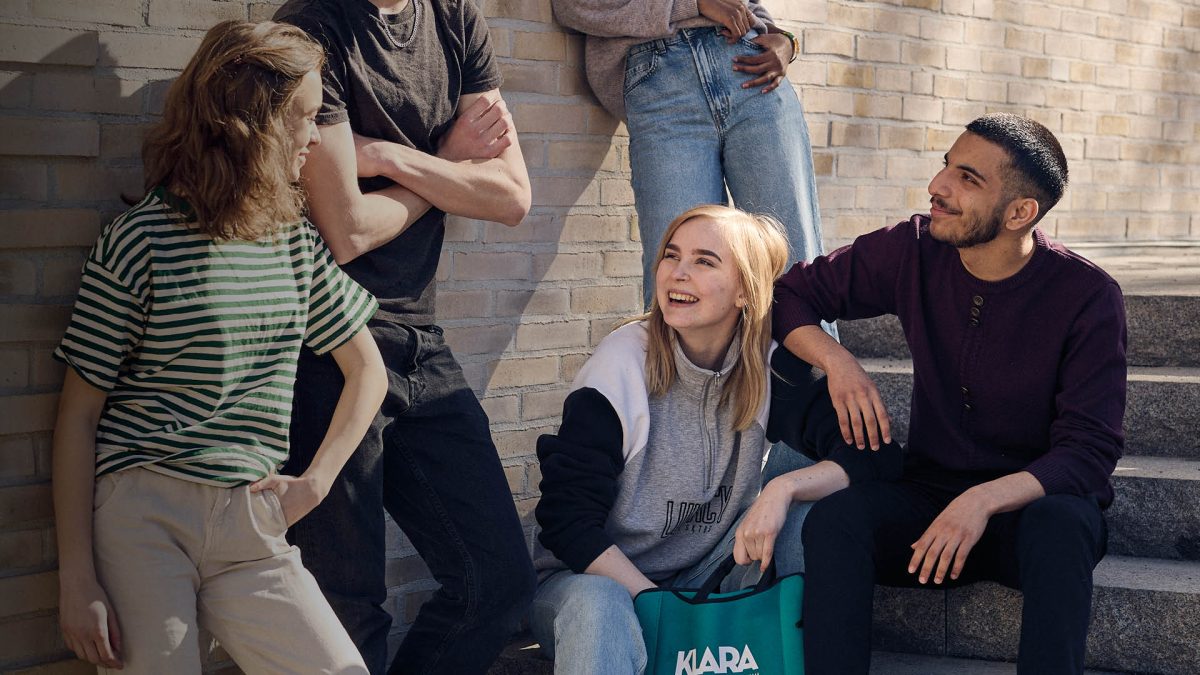 Elever utanfor skolans lokaler